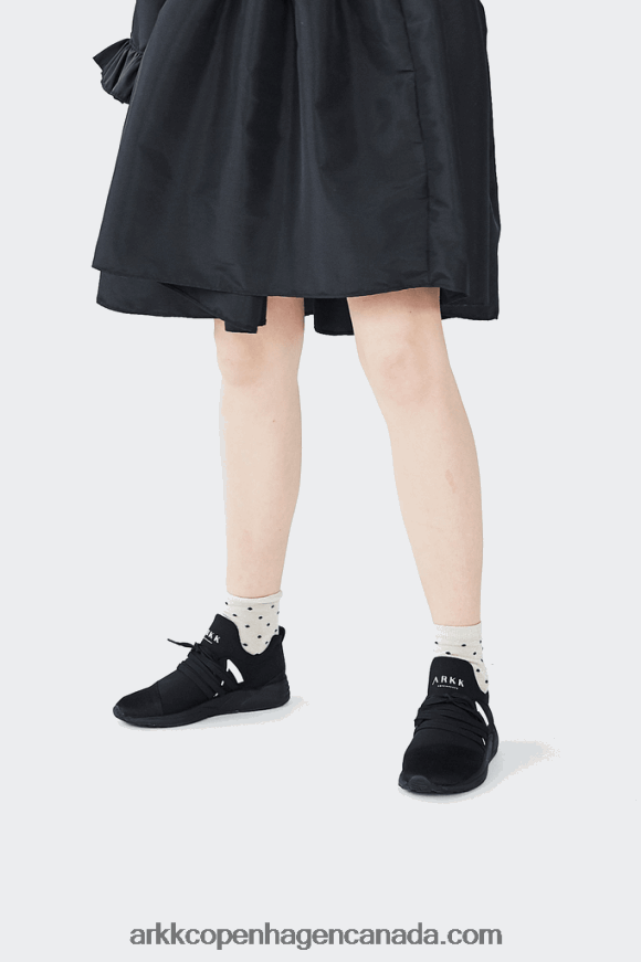 Women All Black White Raven Mesh PET S-E15 ARKK Copenhagen BBH2VB231